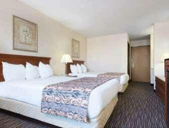 Baymont By Wyndham Columbus/Rickenbacker Hotell Eksteriør bilde